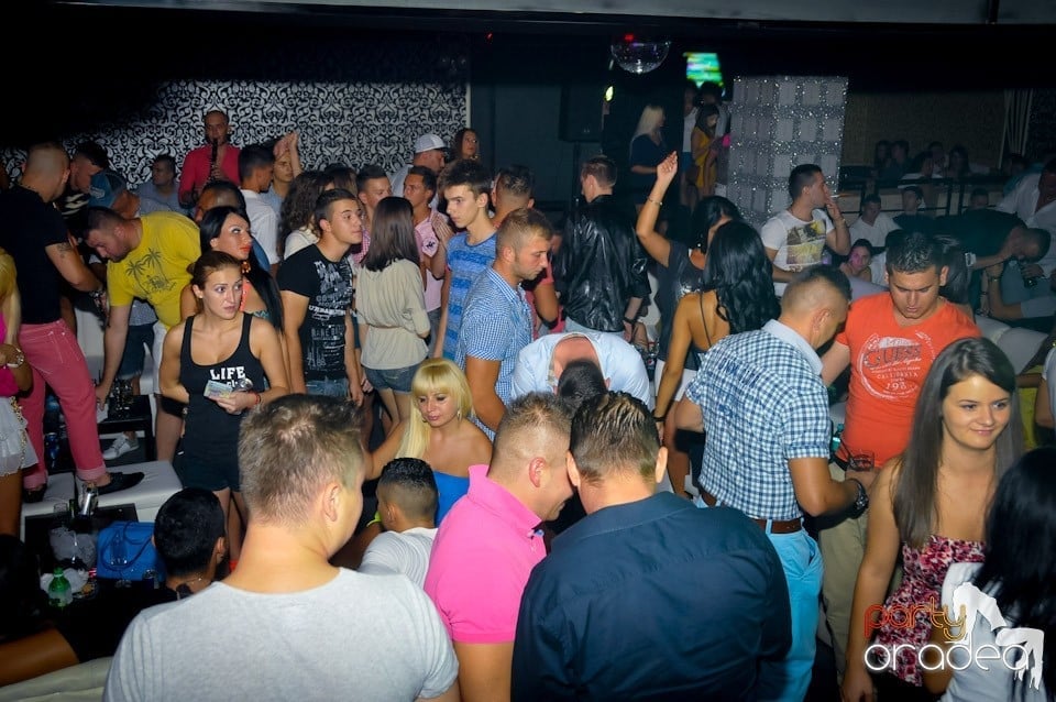 Petrecere în Life cu Blaga,