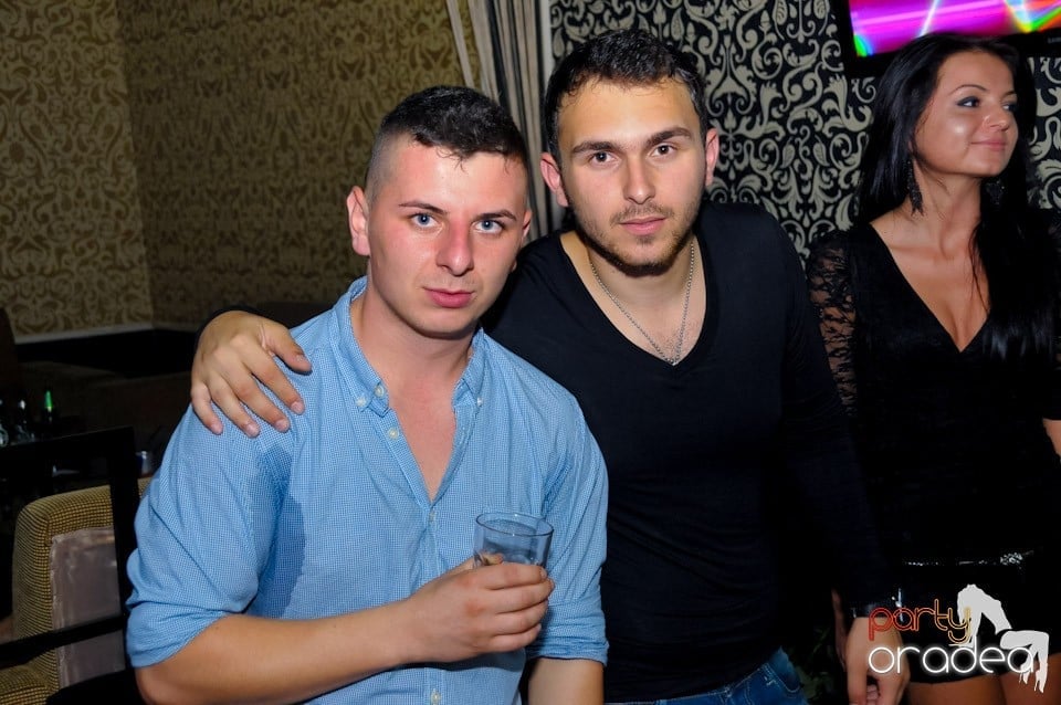 Petrecere în Life cu Blaga,