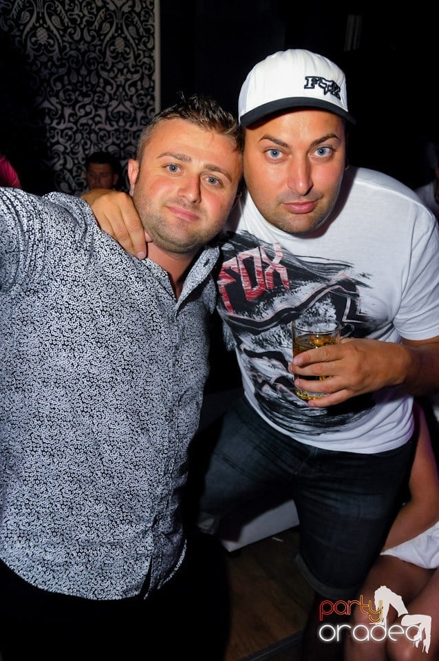 Petrecere în Life cu Blaga,