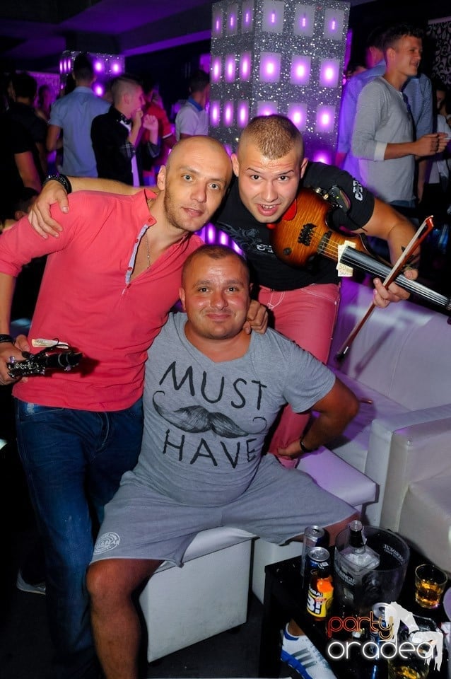 Petrecere în Life cu Blaga,