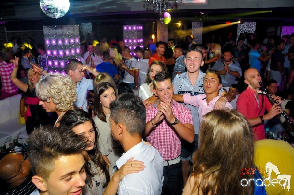 Petrecere în Life cu Blaga,