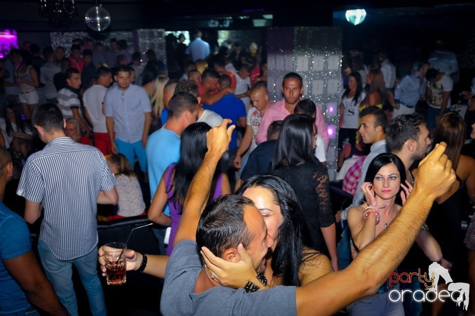 Petrecere în Life cu Blaga,
