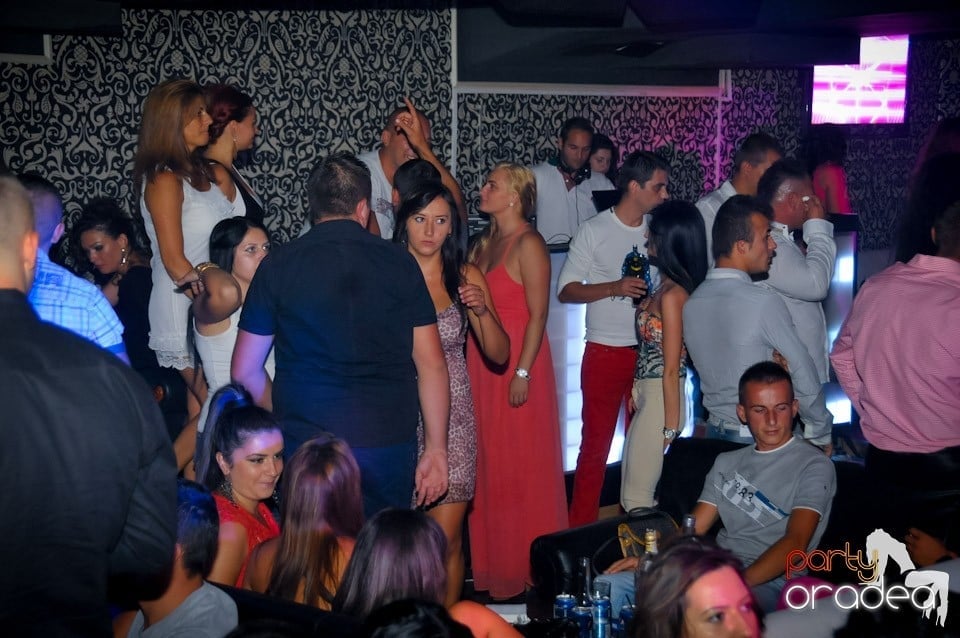 Petrecere în Life cu Blaga,