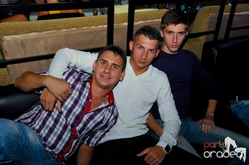 Petrecere în Life cu Blaga,