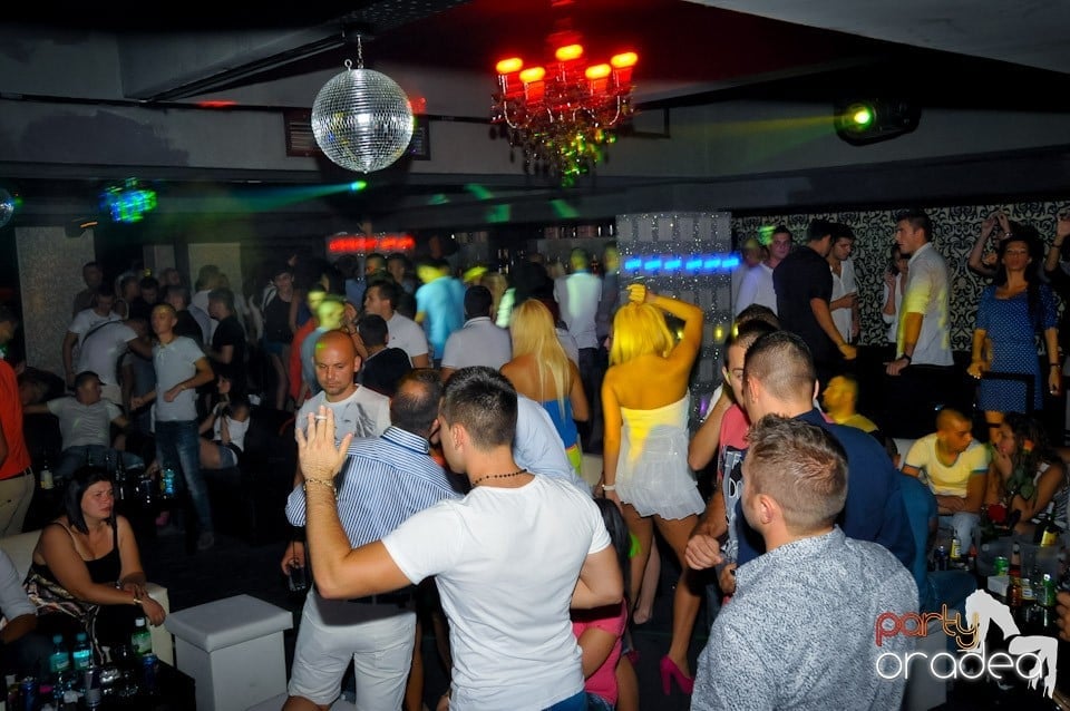 Petrecere în Life cu Blaga,