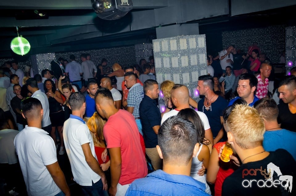Petrecere în Life cu Blaga,