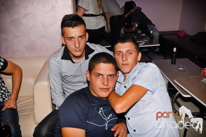 Petrecere în Rio Club, 