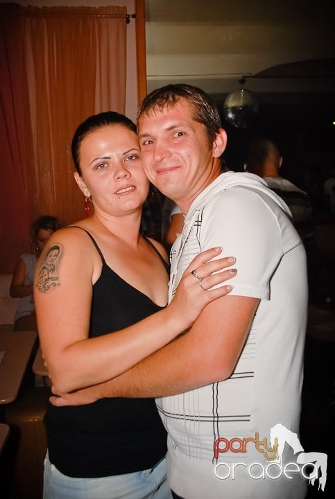 Petrecere în Rio Club, 