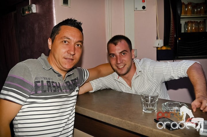 Petrecere în Rio Club, 