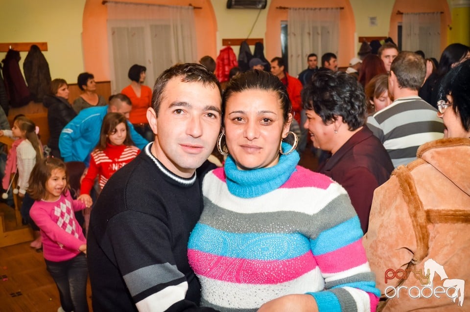 Petrecere în Sălard, Sălard