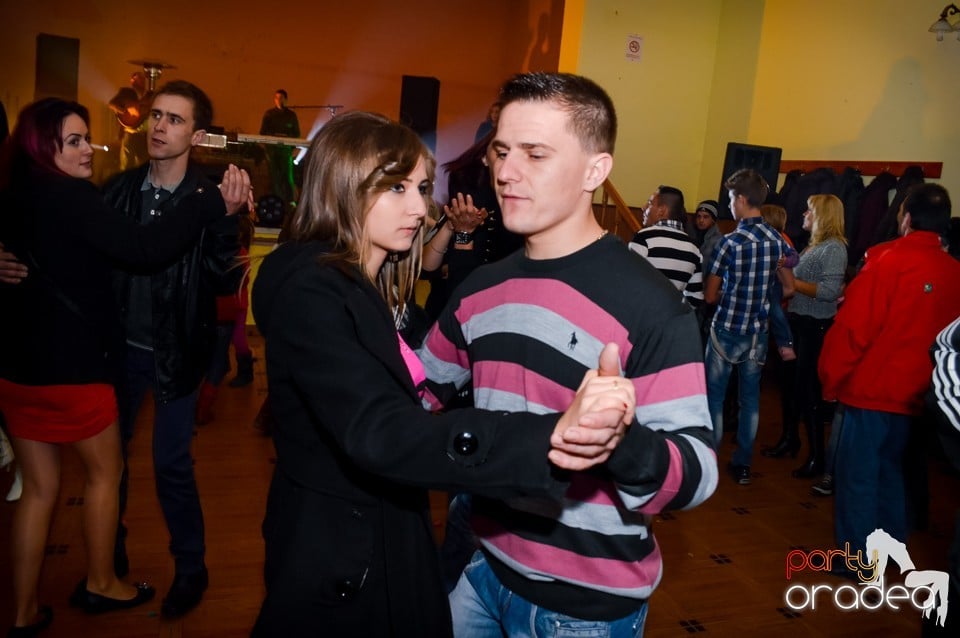 Petrecere în Sălard, Sălard