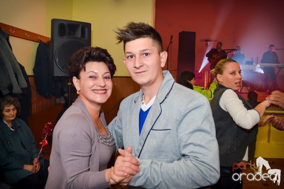 Petrecere în Sălard, Sălard