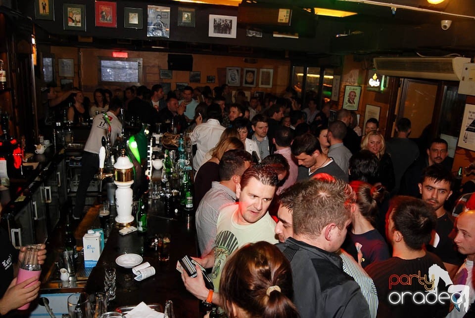 Petrecere incendiară în Lord's Pub Oradea, Lord's Pub