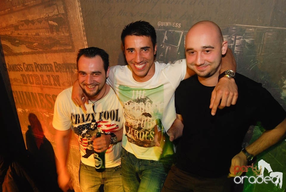 Petrecere incendiară în Lord's Pub Oradea, Lord's Pub