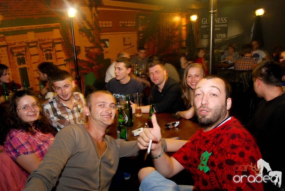 Petrecere incendiară în Lord's Pub Oradea, Lord's Pub