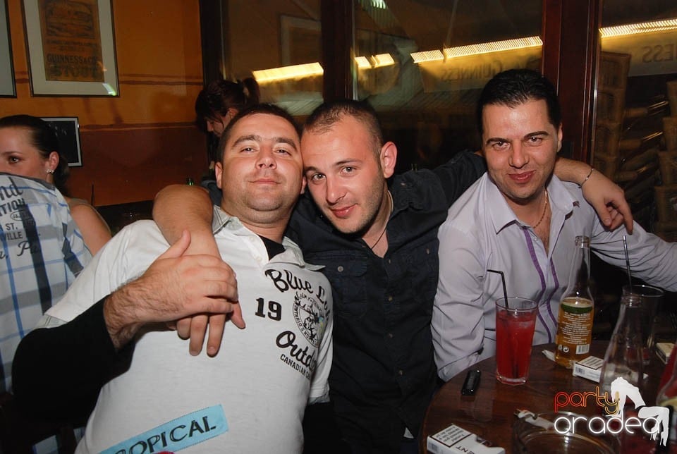 Petrecere incendiară în Lord's Pub Oradea, Lord's Pub