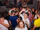 Petrecere la maxim în Club Luna