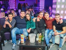 Petrecere în Club Life