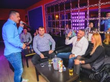 Petrecere în Club Life
