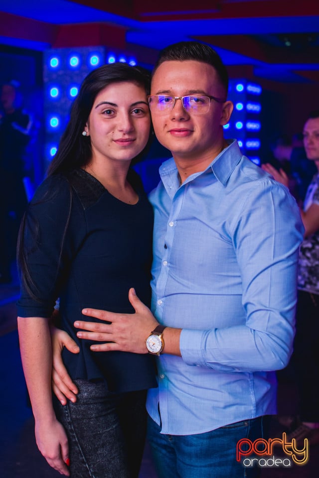 Petrecere în Club life, 