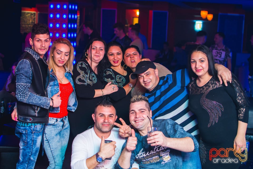 Petrecere în Club life, 