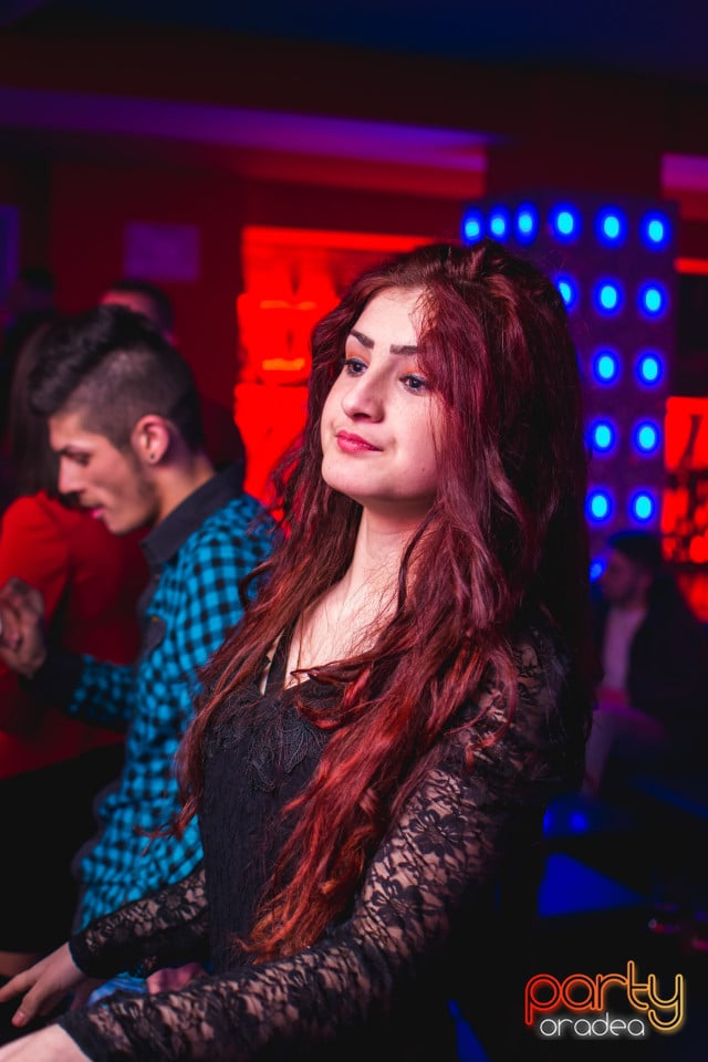 Petrecere în Club life, 