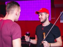 Petrecere în Club life