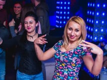 Petrecere în Club life