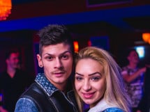 Petrecere în Club life