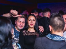 Petrecere în Club life