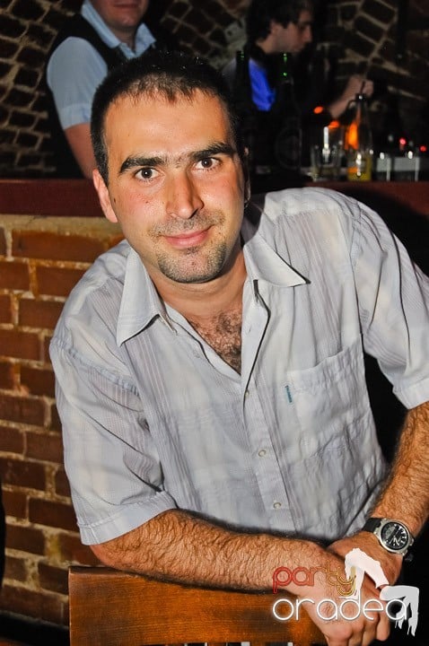 Petrecere mare la început de săptămână, 