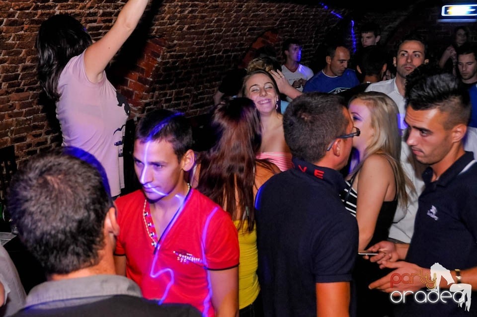 Petrecere NMD Student's Party, 