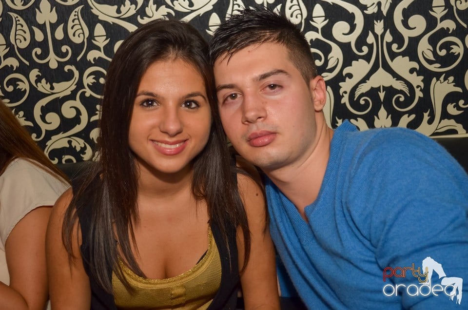 Petrecere până dimineaţa în Club Life,