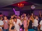 Petrecere până dimineaţa în Club Life