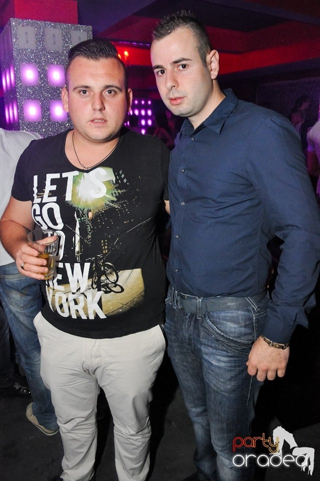 Petrecere până dimineaţa în Life,