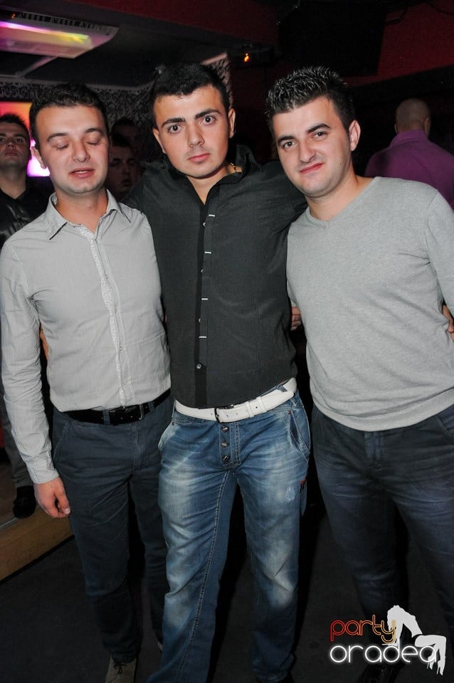 Petrecere până dimineaţa în Life,