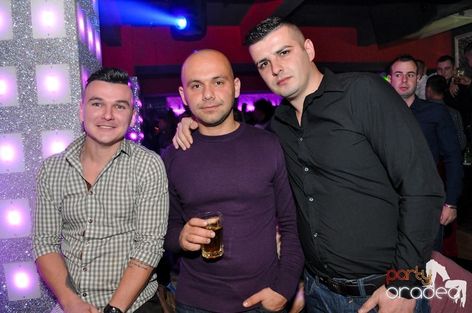 Petrecere până dimineaţa în Life,