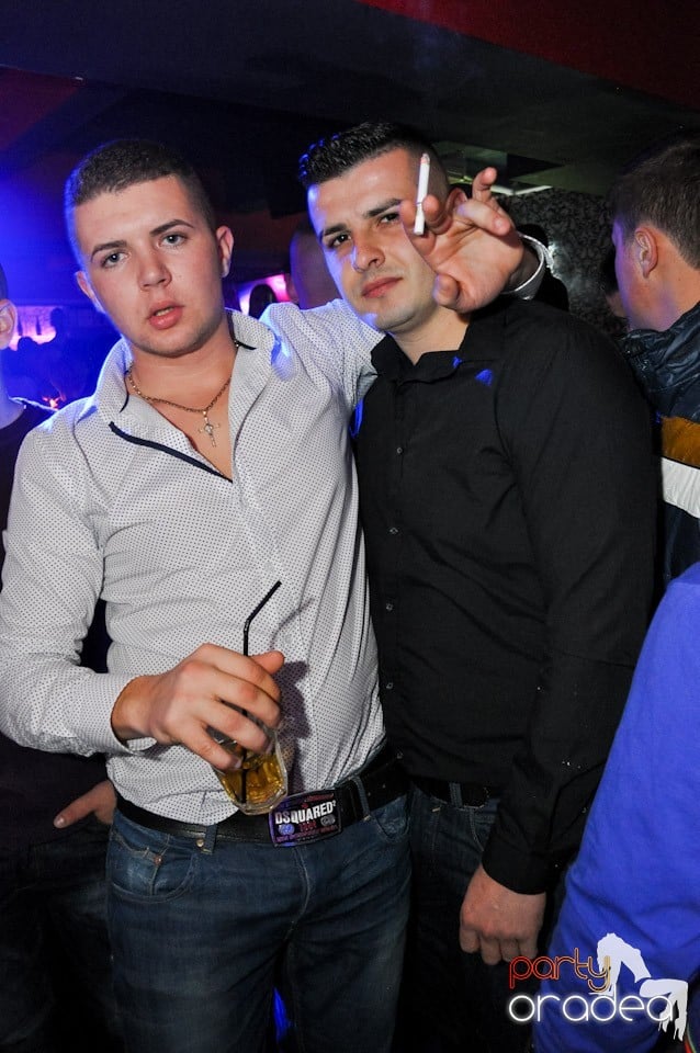 Petrecere până dimineaţa în Life,