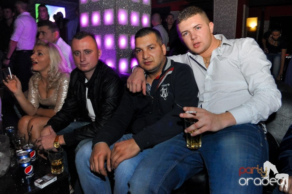 Petrecere până dimineaţa în Life,