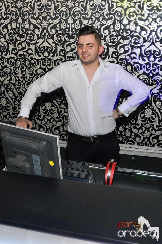 Petrecere până dimineaţa în Life,