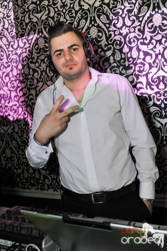 Petrecere până dimineaţa în Life,