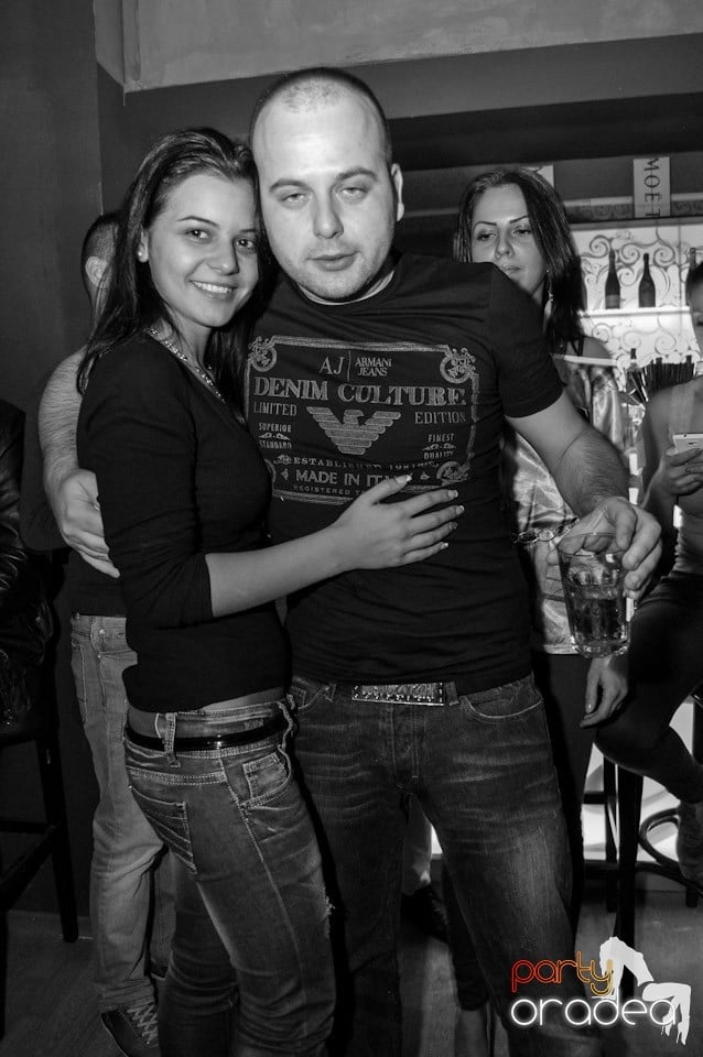 Petrecere până dimineaţa în Life,