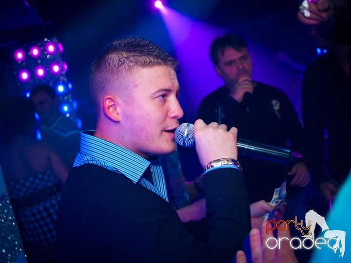 Petrecerea continuă în Club Life,