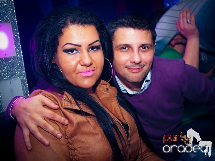 Petrecerea continuă în Club Life,