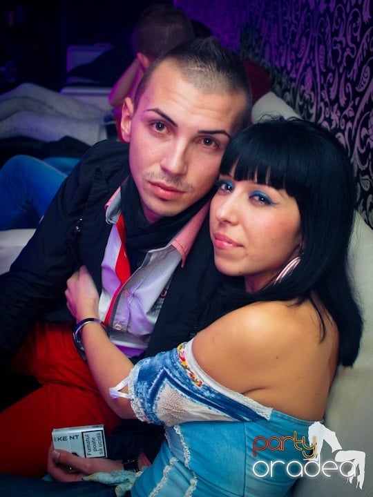 Petrecerea continuă în Club Life,