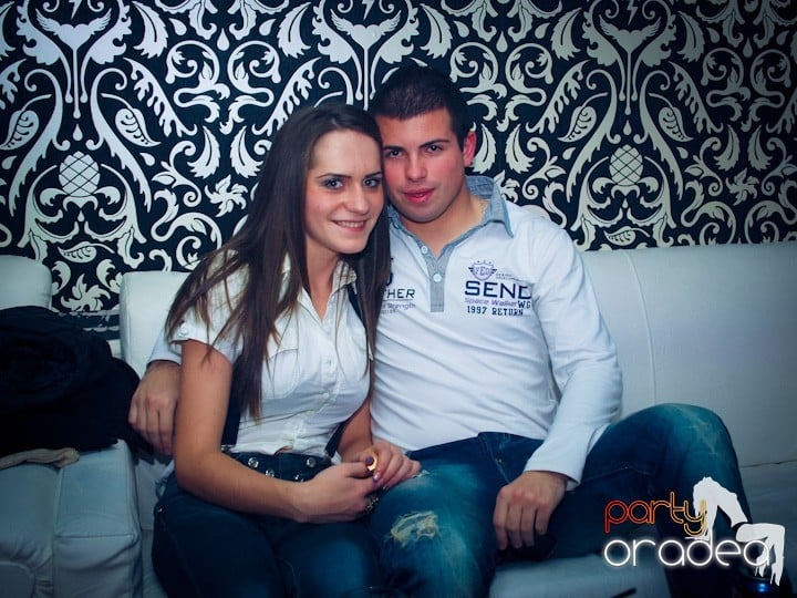 Petrecerea continuă în Club Life,