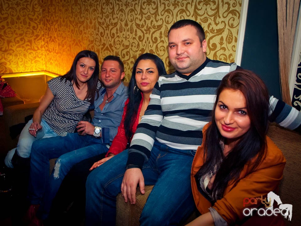 Petrecerea continuă în Club Life, 