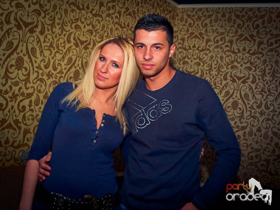 Petrecerea continuă în Club Life, 