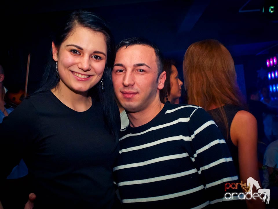 Petrecerea continuă în Club Life, 