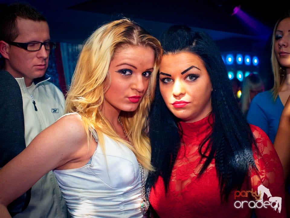 Petrecerea continuă în Club Life, 